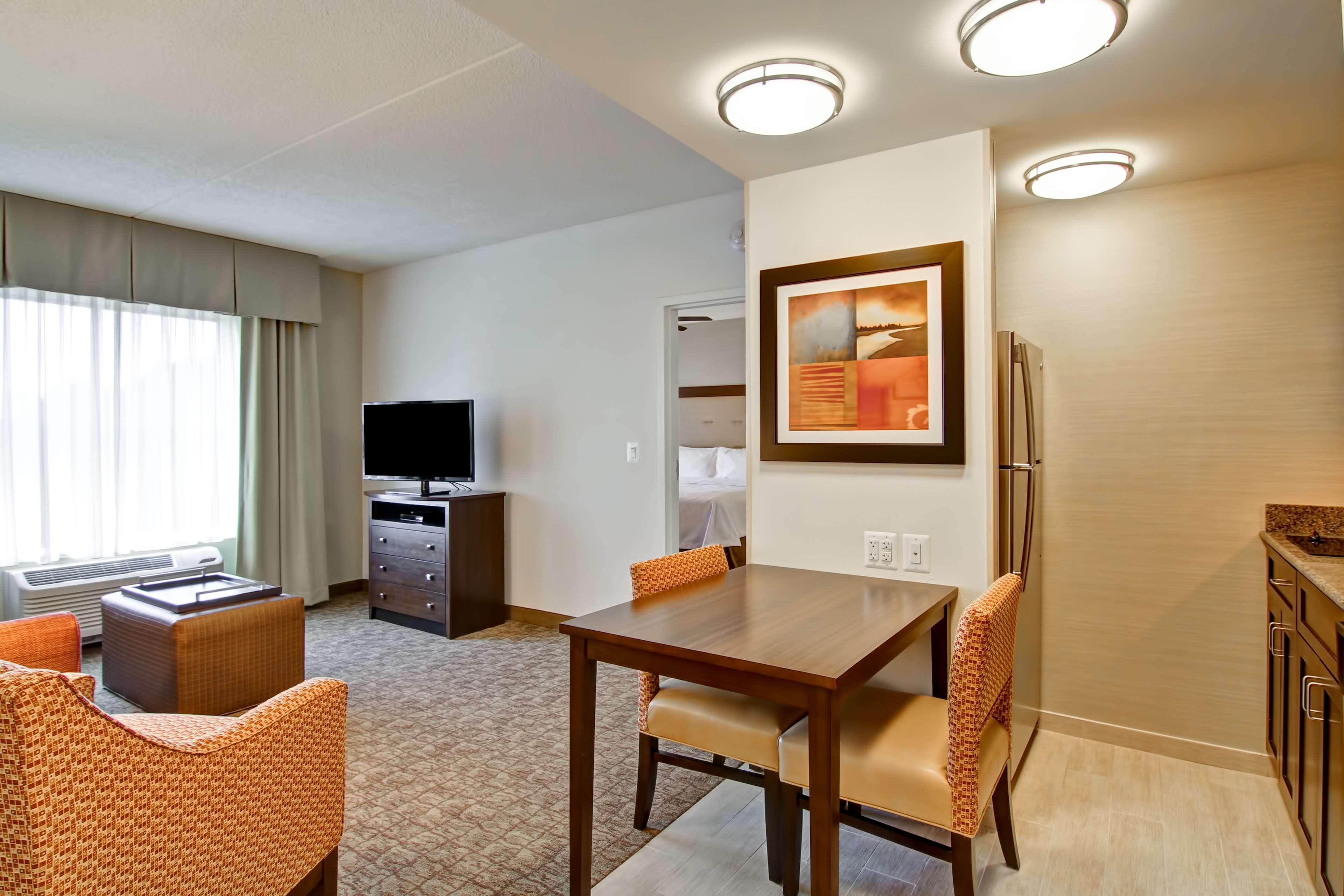Homewood Suites By Hilton Woodbridge Kültér fotó